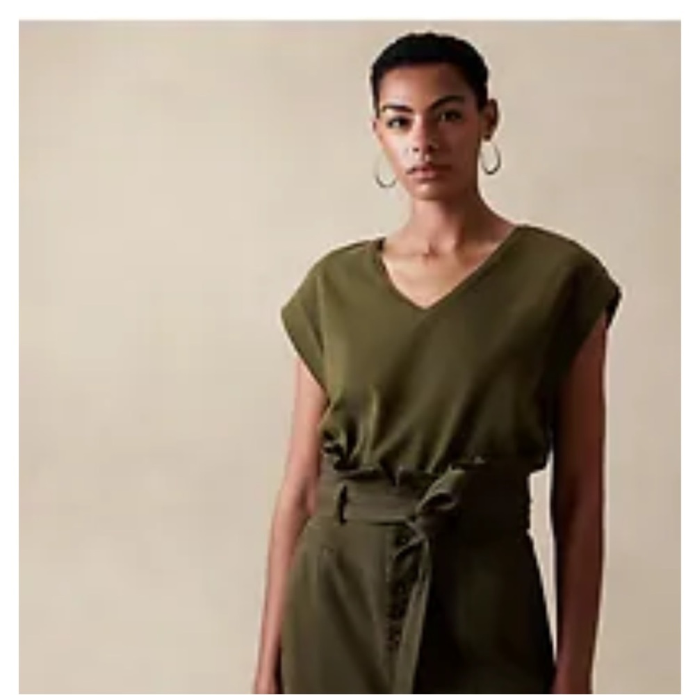 Banana Republic Top NWOT